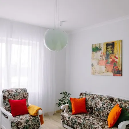 просторные светлые Silena в стиле прованс Appartement Oezjhorod